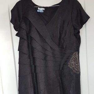 PLUS SIZE BLOWOUT!!  London Times Shutter Detail Dress Beaded Side Black 16W